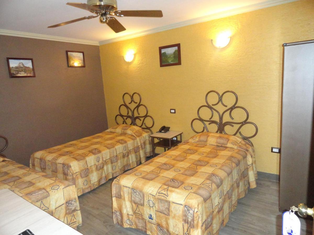 Hotel Plaza Crystal Xalapa Extérieur photo