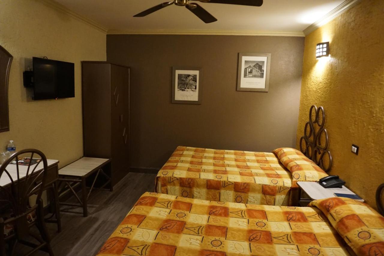 Hotel Plaza Crystal Xalapa Extérieur photo
