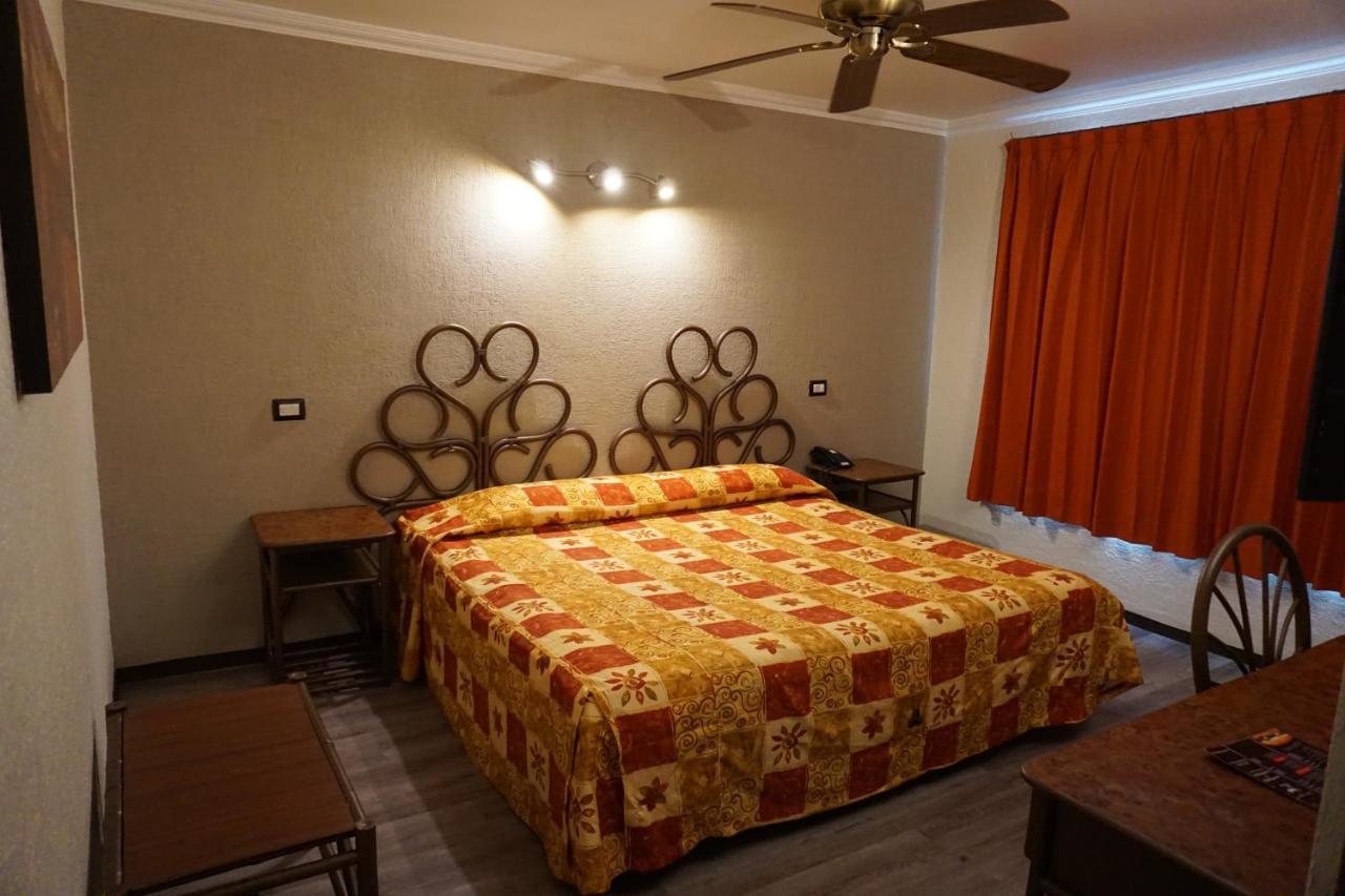 Hotel Plaza Crystal Xalapa Extérieur photo